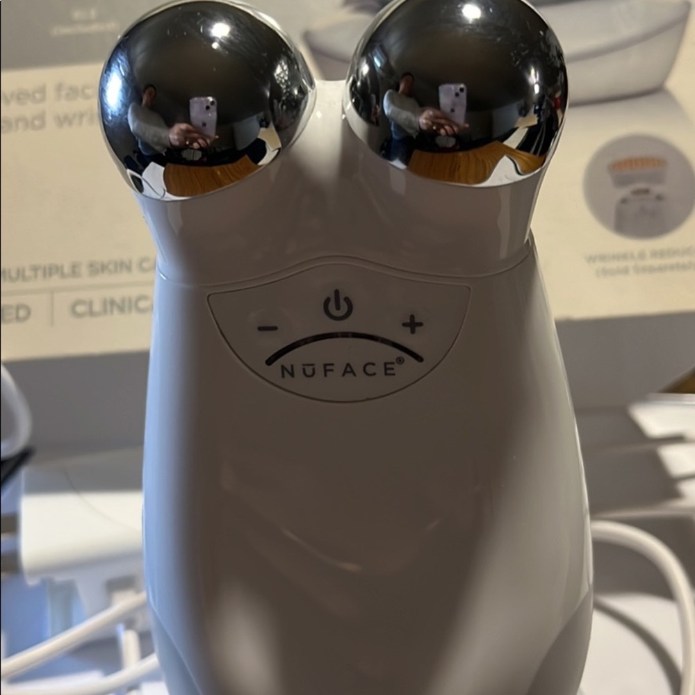 Facial Trinity device - Picture 2 of 5
